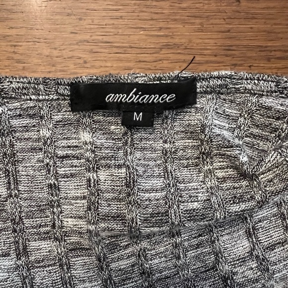 Cardigan - Picture 6 of 6